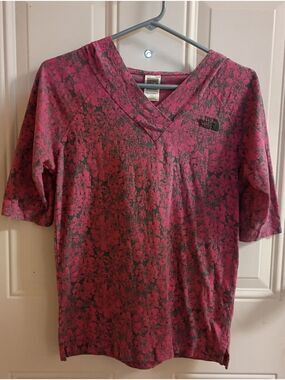 The North Face Short Sleeve Hoodie Shirt Size Medium